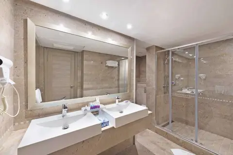 Tour Khalef Hotel in سوسة — foto 17