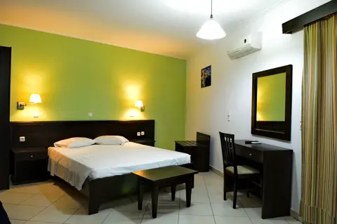 Rio Hotel in Καρδάμαινα — foto 6