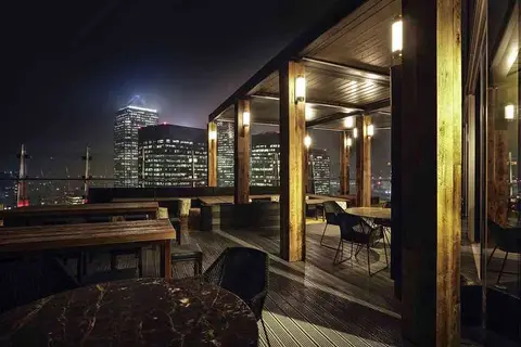 Novotel London Canary Wharf in Londen — foto 20