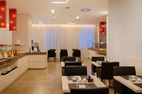 NH Genova Centro in Genua — foto 15