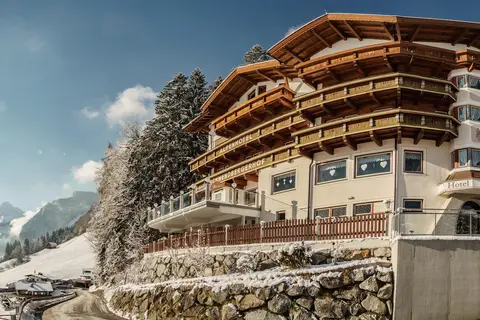 Panoramahotel Schwendbergerhof in Hippach