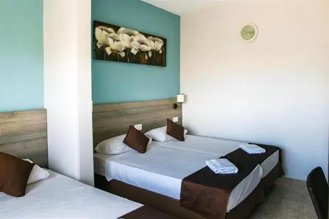 Beach Garden Hotel in San Ġiljan, foto 13