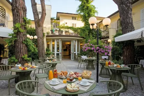 Jr Resort Logos Forte dei Marmi in Forte Dei Marmi — foto 2