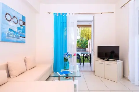 Azure Beach Sea Front Villas in Nopigia — foto 7