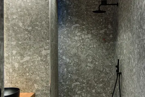 Nobus Hotel in Vlora — foto 27