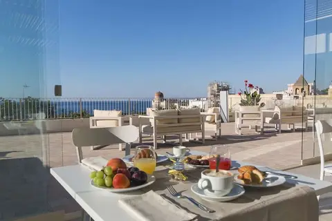 Est Hotel in Santa Cesarea Terme — foto 19