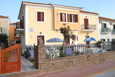 Toula Appartementen in Πέτρα