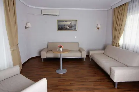 Hotel Poseidon Palace in Λεπτοκαρυά — foto 21