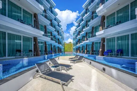 The Beachfront Hotel Phuket in ตำบลราไวย์ — foto 8