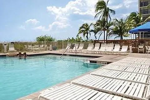 Gullwing Beach Resort in Fort Myers Beach
