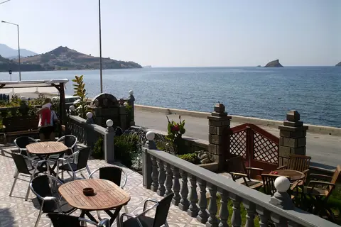 Toula Apartments & Studios in Πέτρα — foto 16