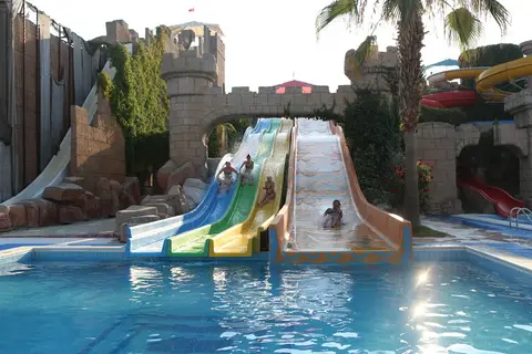 Risus Beach Resort Hotel in Kusadasi — foto 6