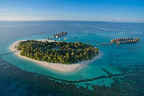 Angaga Island Resort & Spa in Angaga Island Resort — foto 20