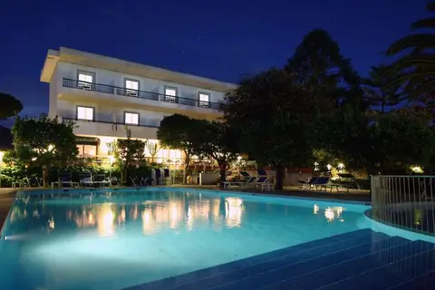 Hotel Alpha in Sant'Agnello — foto 12