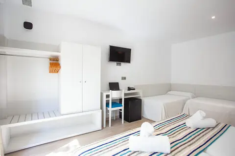 Hotel Rosales in es Pujols — foto 26