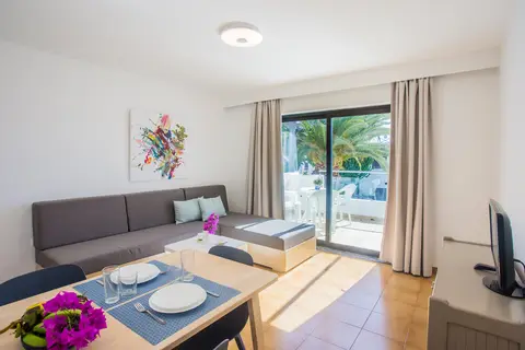 Los Tulipanes in Puerto del Carmen — foto 12