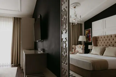 Flower Hotels & Resorts in Golem — foto 15