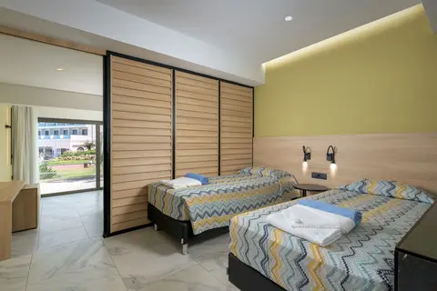 Avra Beach Resort Hotel & Bungalows in Ιαλυσός — foto 19