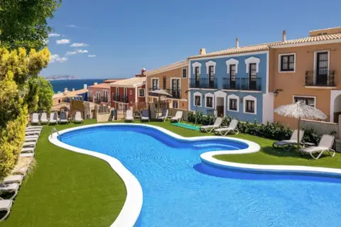 Occidental Pueblo Acantilado in el Campello