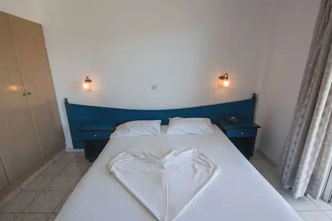 Zefiros Beach Hotel in Μυκάλη — foto 23