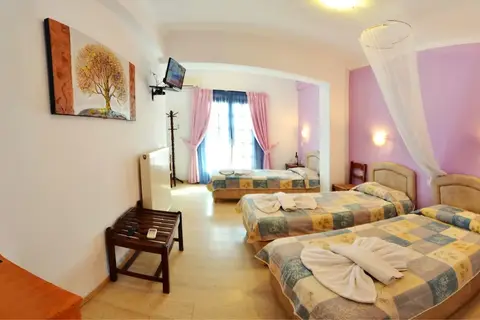 Casa Blue Hotel in Καλύβια — foto 22