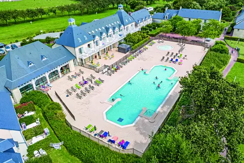 Le Green Beach in Port-en-Bessin — foto 4