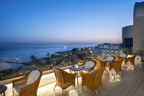 Constantinou Bros Athena Beach Hotel in Γεροσκήπου — foto 14