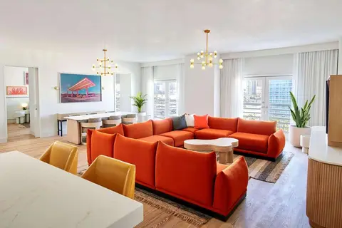 Virgin Hotels Las Vegas Curio Collection by H in Las Vegas — foto 11