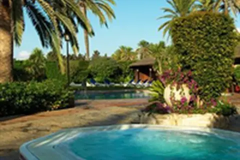Appartementen Macdonald Villacana Resort in Estepona