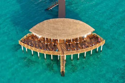 Angaga Island Resort & Spa in Angaga Island Resort — foto 20