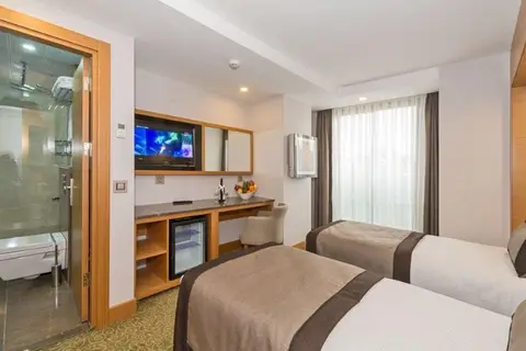 Bisetun Hotel in Fatih — foto 5
