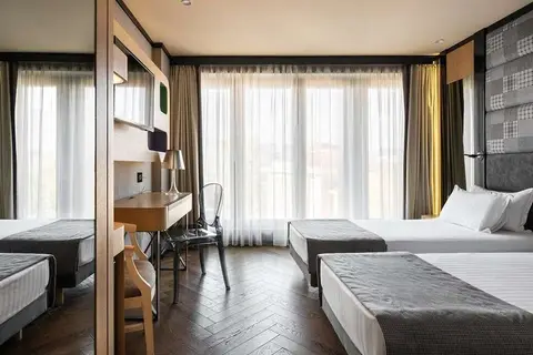 City Hotel Sofia in iRepair — foto 20