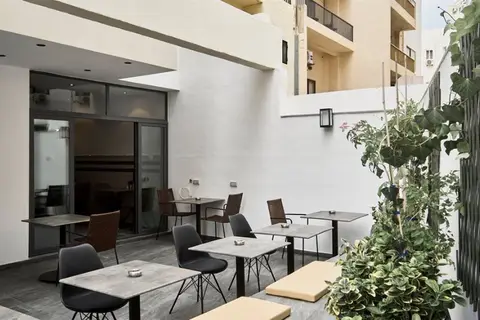 Mr. Todd Hotel in Sliema — foto 11