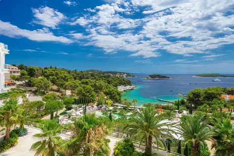 Amfora Hvar Grand Beach Resort in Hvar — foto 11