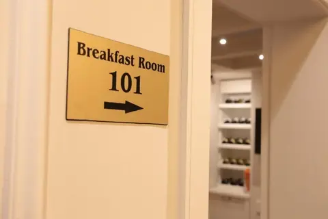 Queen Hotel Tirana in Tirana — foto 4