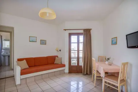 John Mary Apartments in Δημοτική Ενότητα Γουβών — foto 7