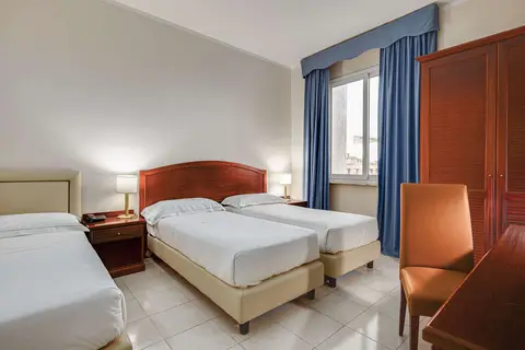 Hotel Mediterraneo in Civitavecchia — foto 19