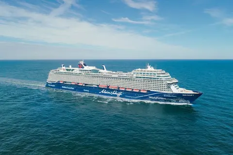 8 dg cruise Canarische Eilanden Mein Schiff 7 foto 2