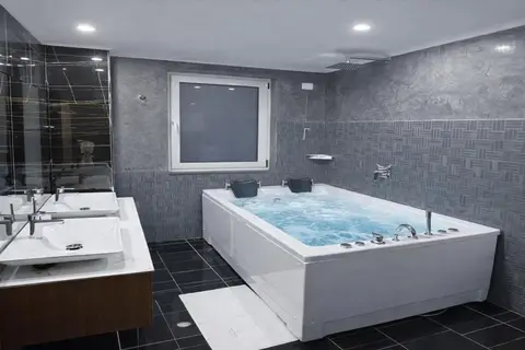 Hotel Martiness in Durres — foto 28