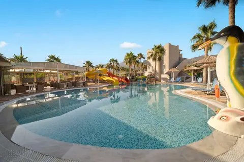 Aeolos Beach Resort in Korfoe
