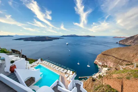 Athina Luxury Suites in Fira