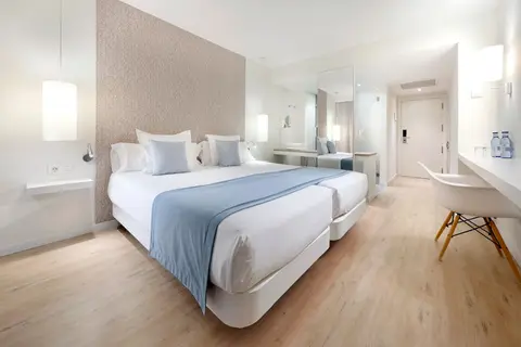 Hotel AluaSoul Ibiza - adults only in Santa Eulària des Riu, foto 8