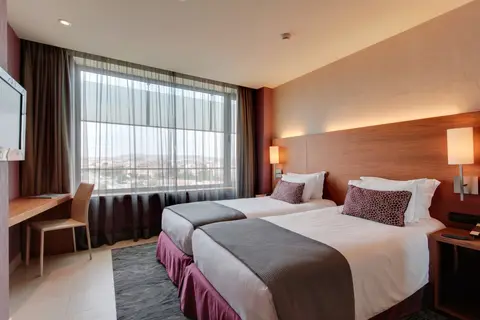 Hotel Badalona Tower in Badalona — foto 7