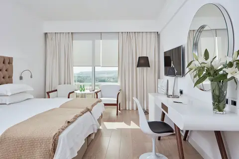 Grecian Park Hotel in Παραλίμνι — foto 4