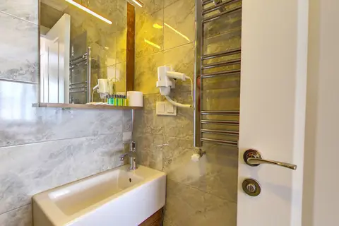 Beyazit Palace Hotel in Fatih — foto 12