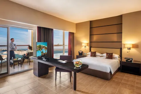 Khalidiya Palace Beach in Al Bateen — foto 14