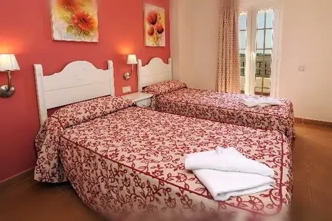 Apartamentos Leo San Bruno in Pozo del Camino — foto 11