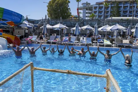 Relax Beach Hotel foto 3