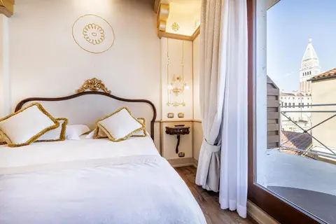 Hotel Monaco & Grand Canal in Venetië — foto 17