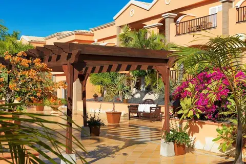 Green Garden Resort in Arona — foto 13